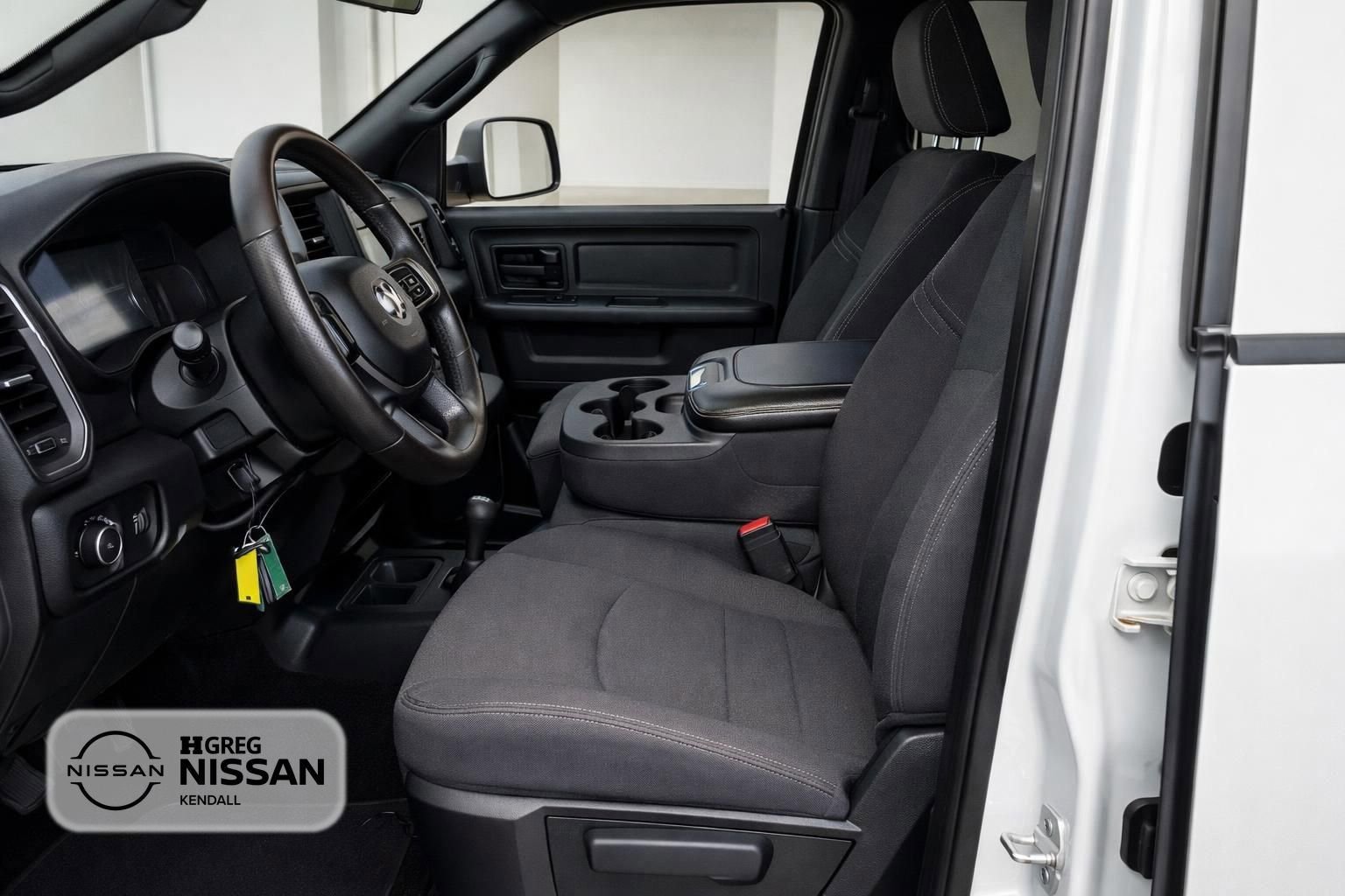 Used 2022 RAM 3500 Tradesman w/ Chrome Appearance Group AWD/4WD image 6