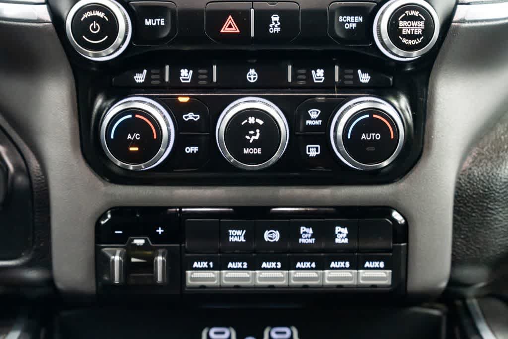 Used 2022 RAM 3500 Laramie AWD/4WD image 12