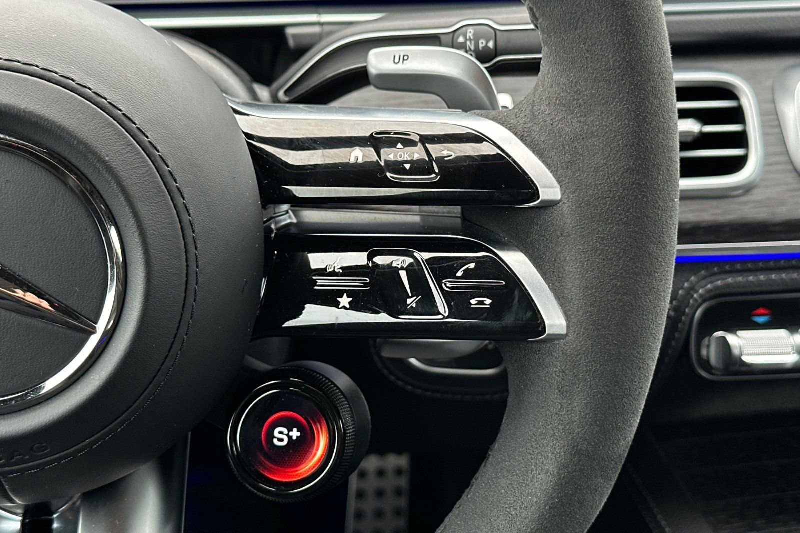 Used 2024 Mercedes-Benz GLE 53 AMG 4MATIC Coupe image 31