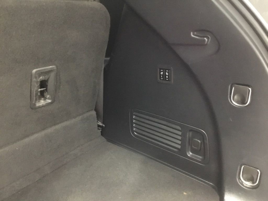 Used 2021 Buick Enclave Avenir w/ Avenir Technology Package image 18