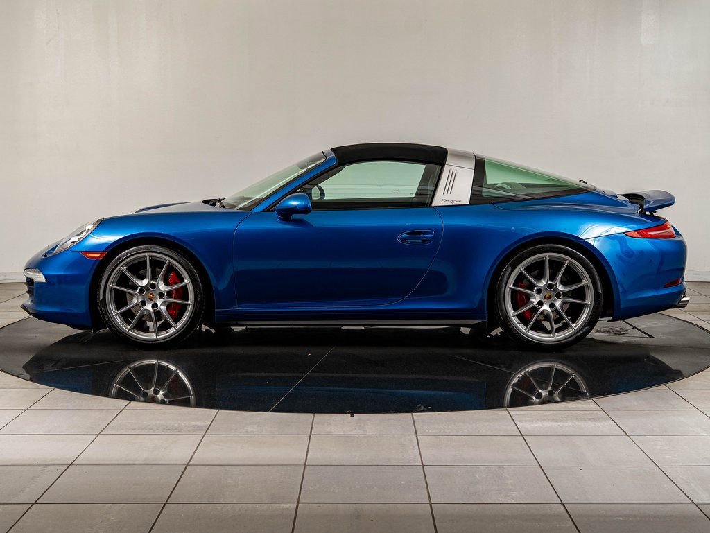 Certified 2015 Porsche 911 Targa 4S image 2
