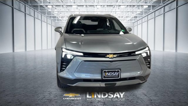 Used 2025 Chevrolet Blazer EV LT w/ Super Cruise Package AWD/4WD image 4