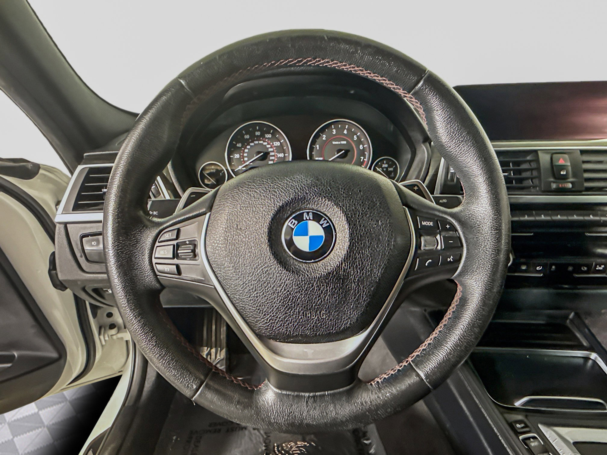 Used 2017 BMW 330e image 13