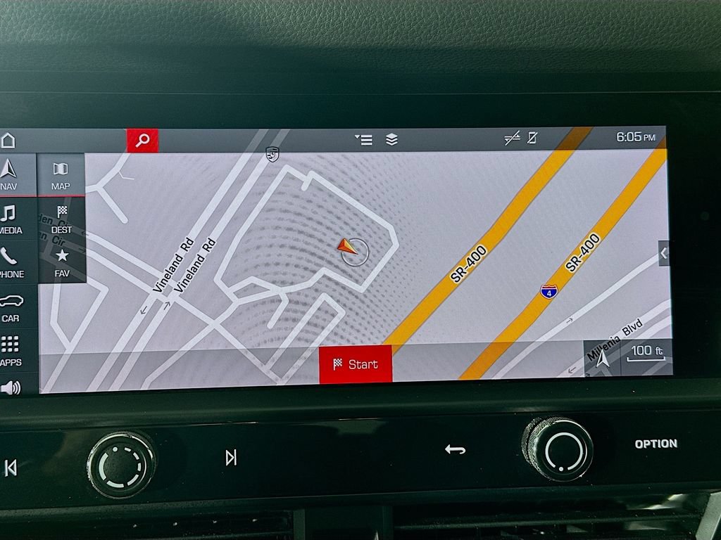 Certified 2022 Porsche Macan AWD/4WD image 16