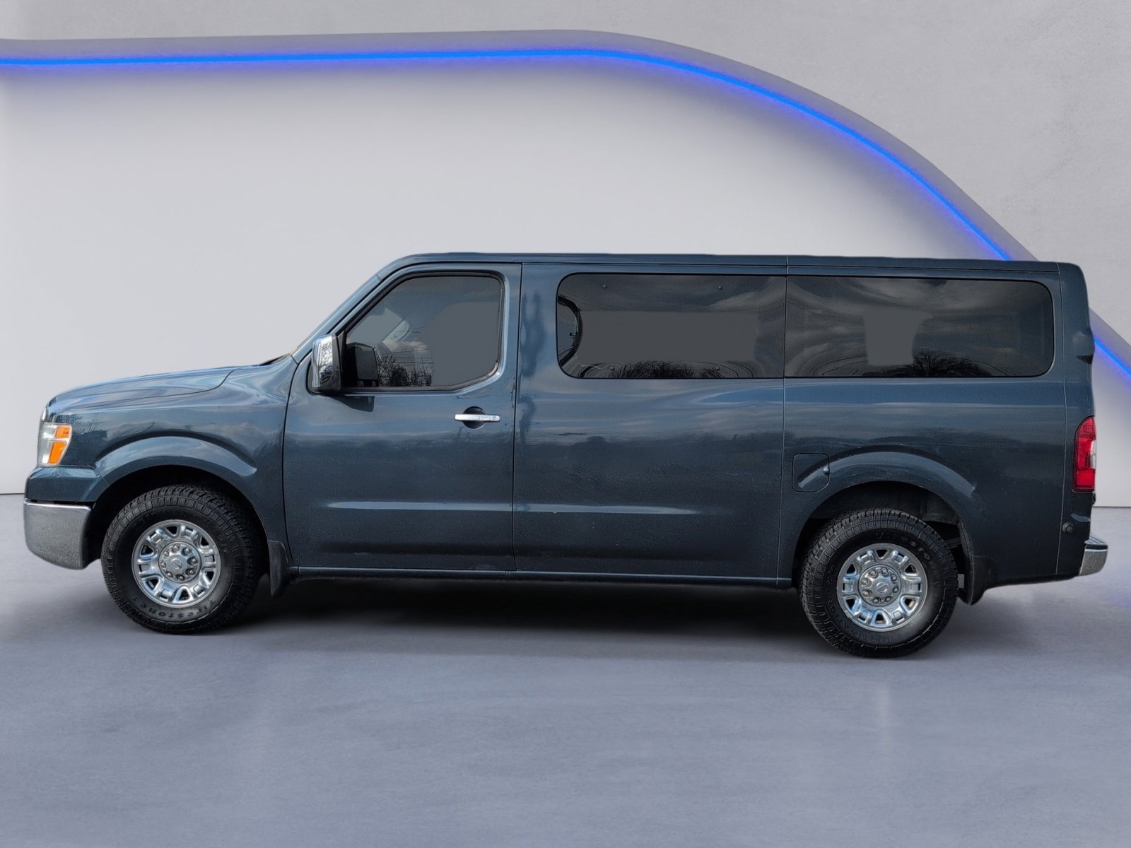 Used 2016 Nissan NV 3500 SL image 5