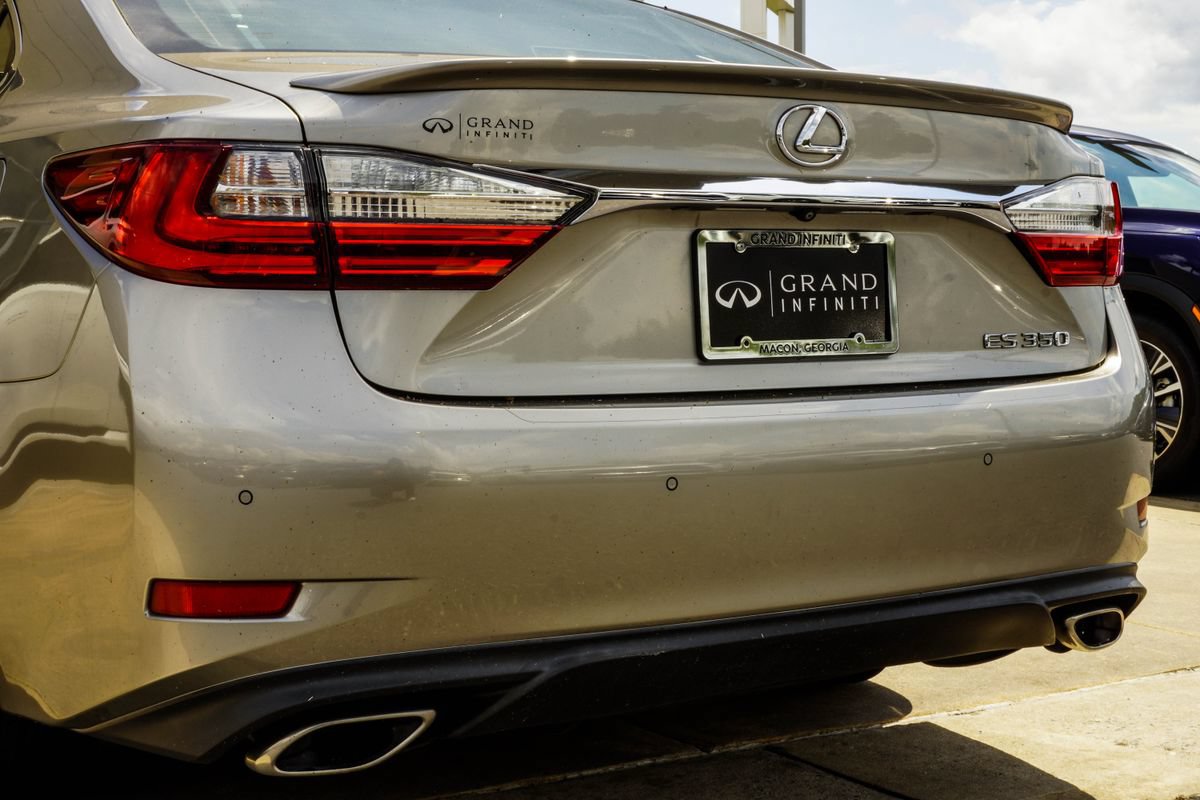Used 2018 Lexus ES 350 w/ Ultra Luxury Package FWD image 13