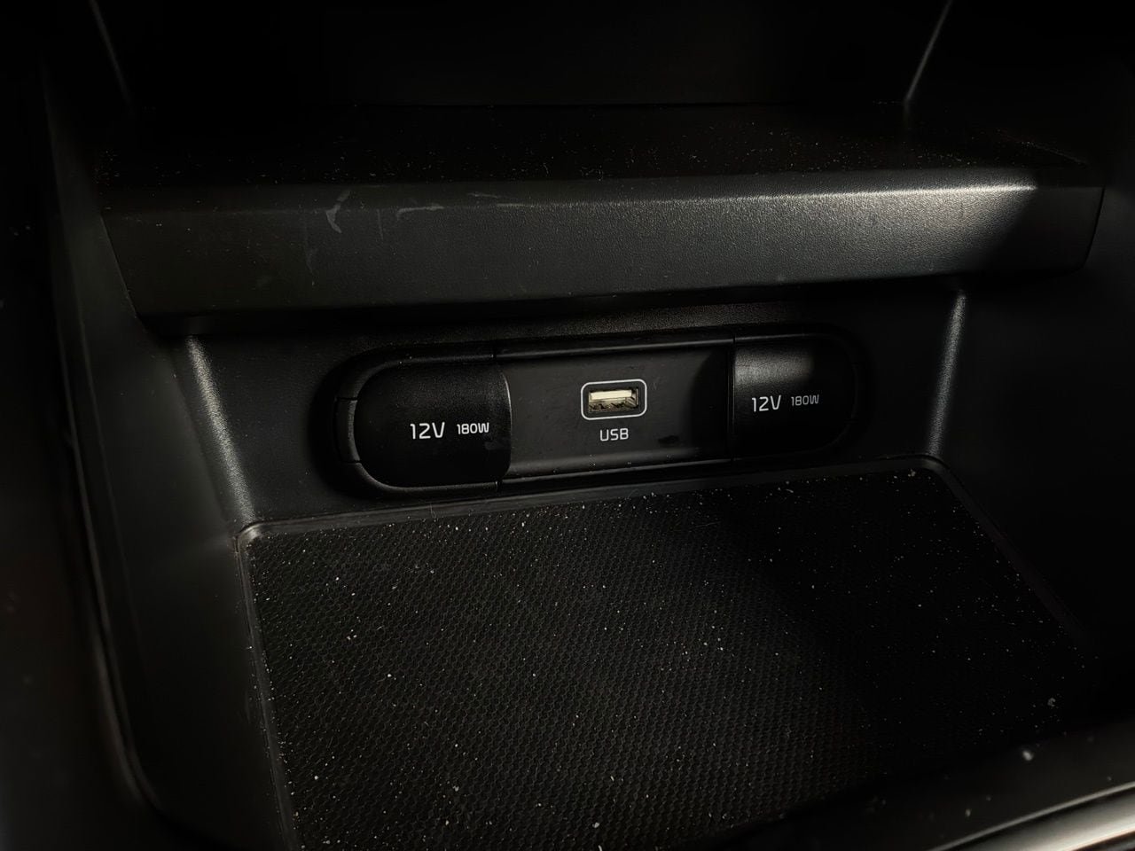 Used 2025 Kia Soul LX w/ LX Technology Package FWD image 22