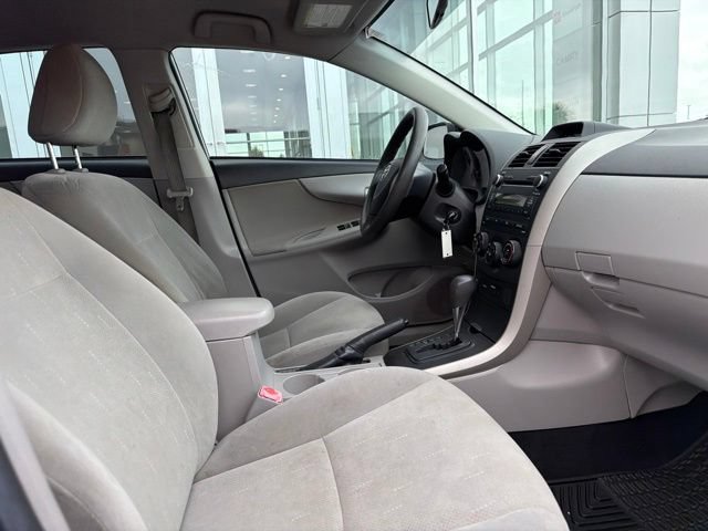 Used 2012 Toyota Corolla L FWD image 19