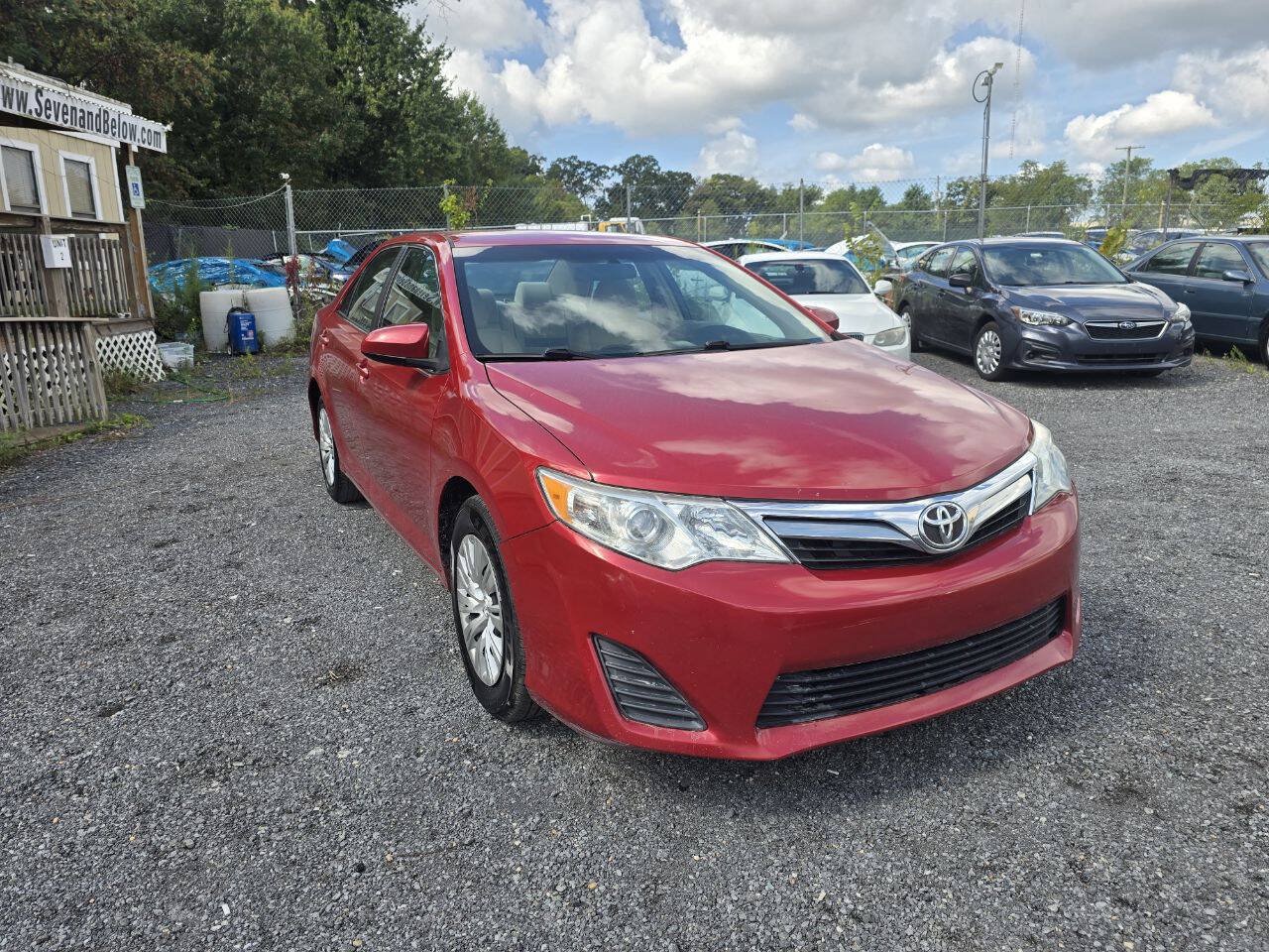 Used 2012 Toyota Camry LE FWD image 6