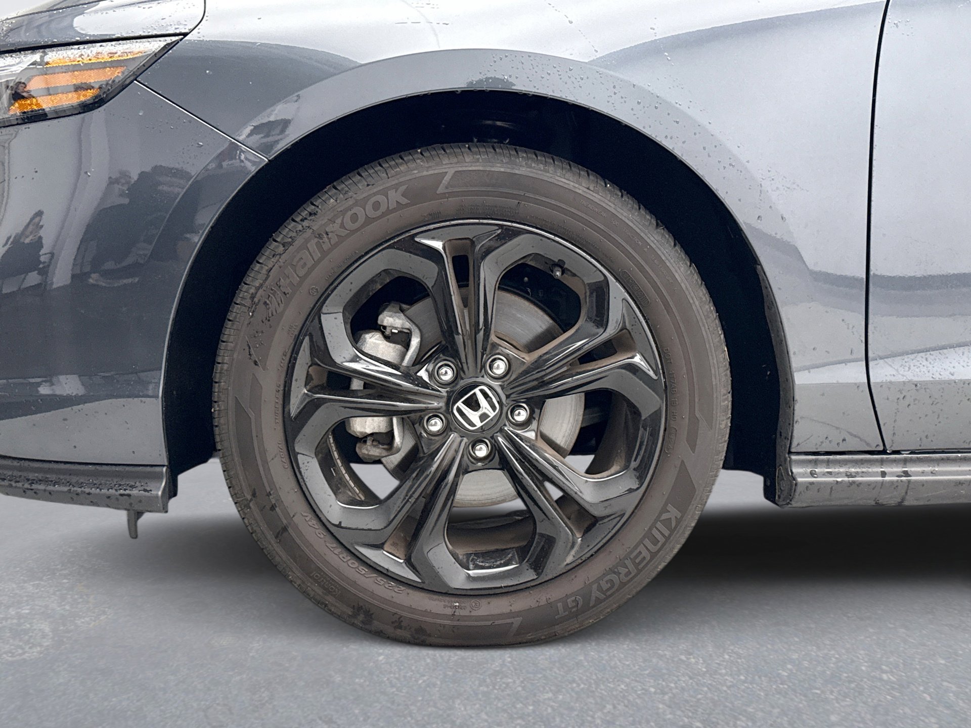 Used 2025 Honda Accord SE image 25