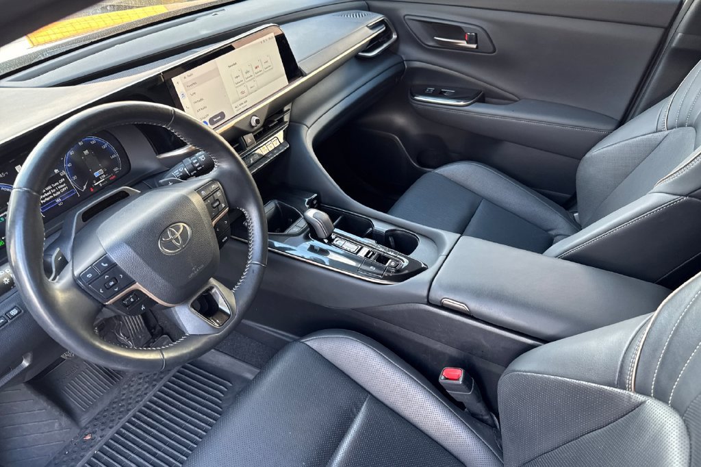 Used 2025 Toyota Crown Signia w/ Advanced Technology Package AWD/4WD image 12
