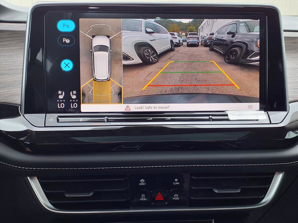 New 2026 Volkswagen Atlas SEL Premium R-Line image 10