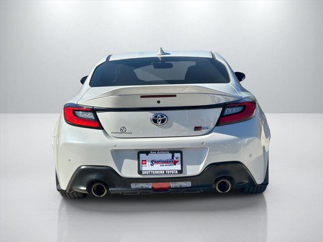 Certified 2024 Toyota GR86 Premium image 6