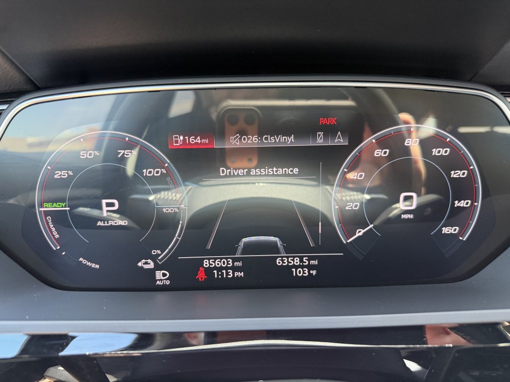 Used 2020 Audi e-tron Premium Plus AWD/4WD image 19