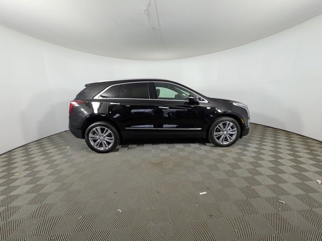Certified 2025 Cadillac XT5 Premium Luxury w/ LPO, Floor Liner Package image 2