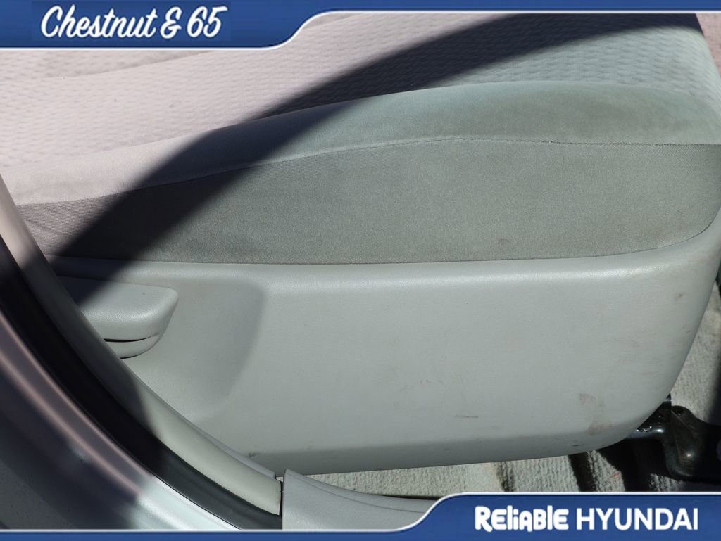 Used 2011 Toyota Camry LE image 11