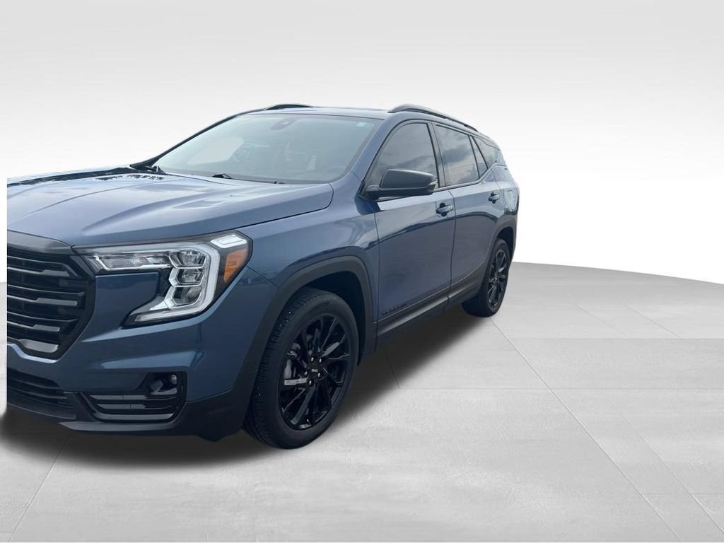 Certified 2024 GMC Terrain SLT w/ Elevation Edition AWD/4WD image 12