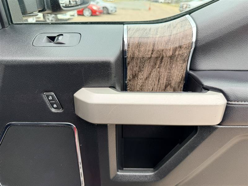 Used 2019 Ford F250 Lariat w/ Lariat Value Package AWD/4WD image 15
