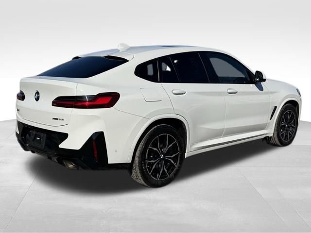 Used 2023 BMW X4 xDrive30i w/ M Sport Package image 7