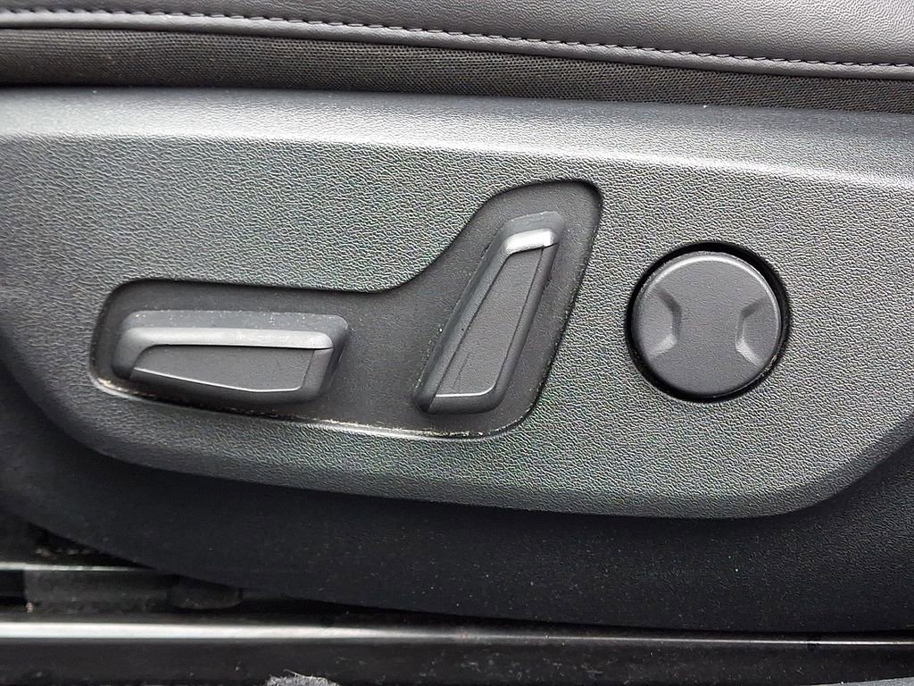 Used 2023 Kia EV6 GT-Line w/ GT-Line Suede Seat Package image 27