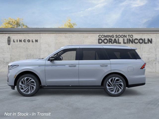 New 2026 Lincoln Navigator Premiere image 3