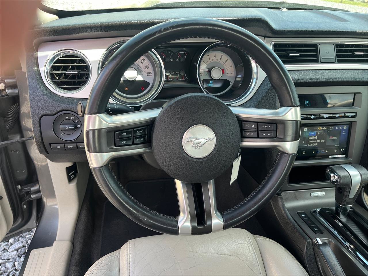 Used 2011 Ford Mustang GT Premium w/ Security Pkg RWD image 17