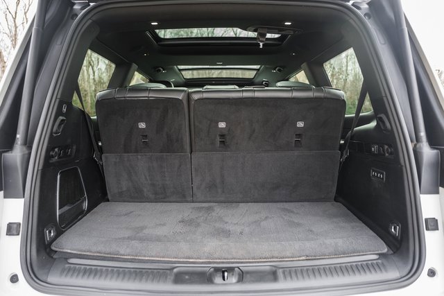 Used 2022 Jeep Wagoneer Series III w/ Premium Group I image 11