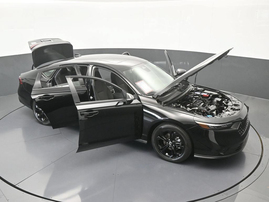 Used 2025 Honda Accord SE image 69