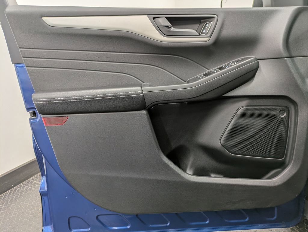 Used 2022 Ford Escape SE w/ Convenience Package image 8