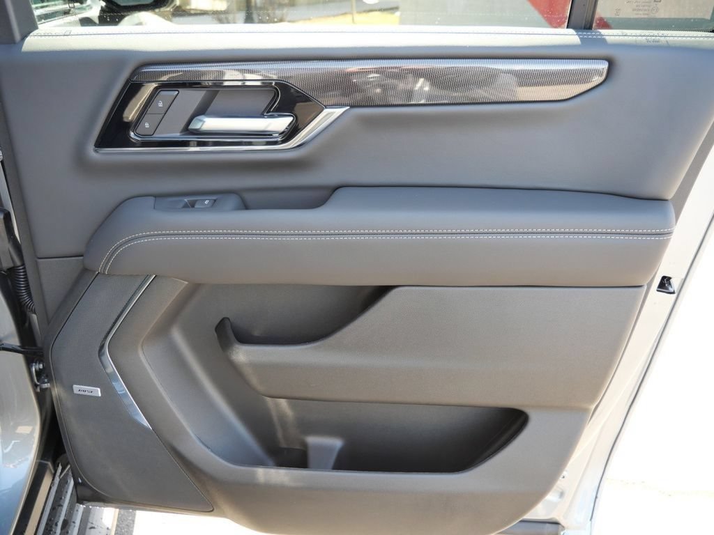 New 2026 GMC Yukon XL Elevation AWD/4WD image 25