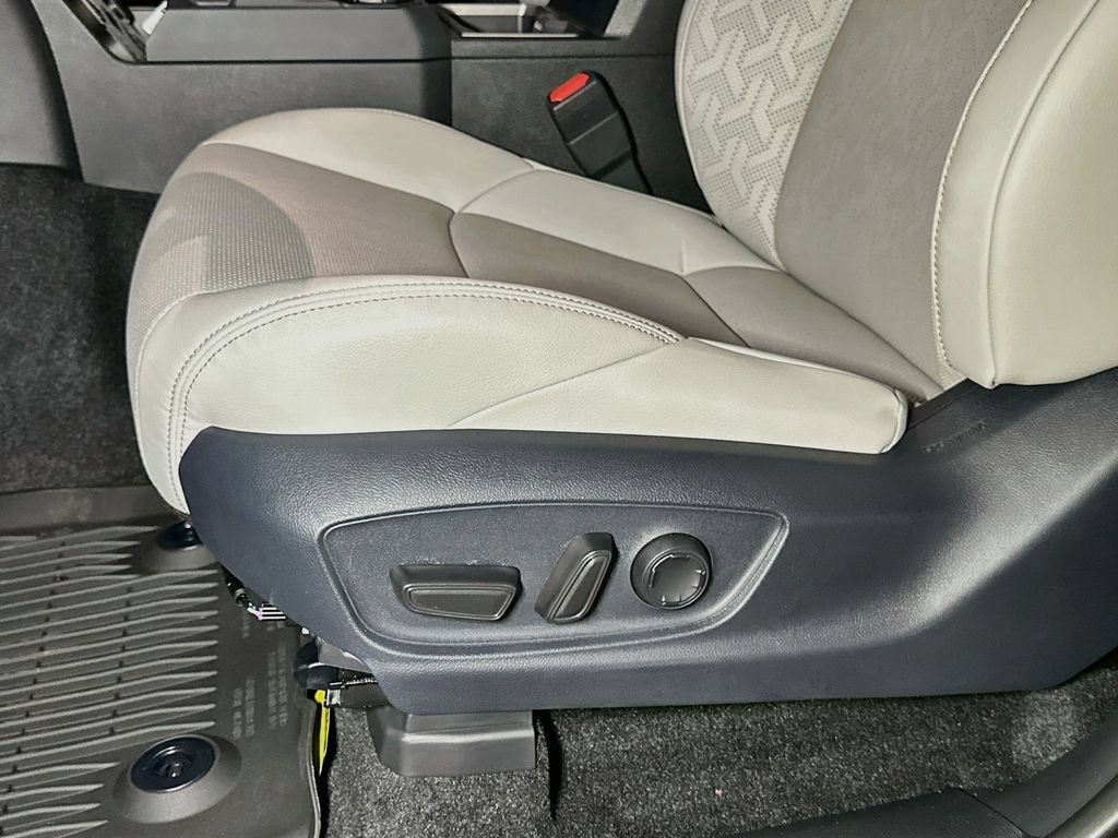 New 2026 Toyota Tacoma Limited AWD/4WD image 13