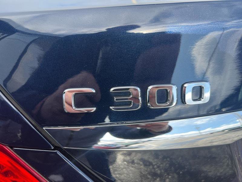 Used 2017 Mercedes-Benz C 300 4MATIC Sedan image 6