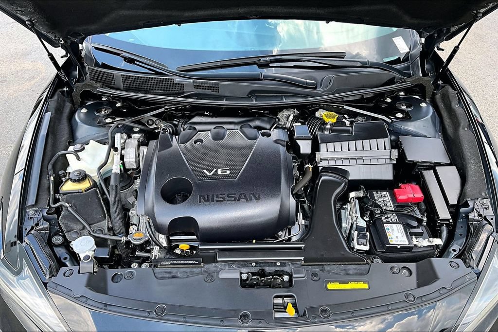 Used 2023 Nissan Maxima SL FWD image 31