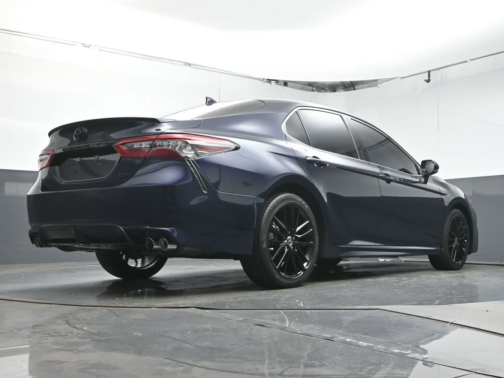 Used 2021 Toyota Camry XSE image 40