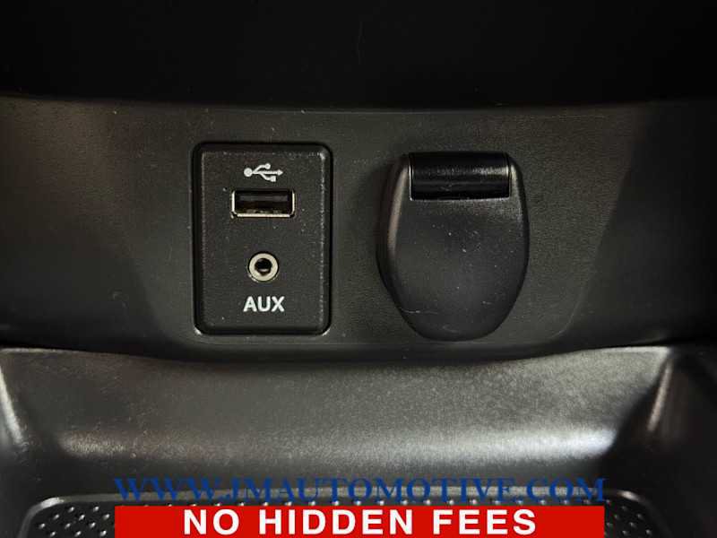 Used 2017 Nissan Rogue Sport S w/ S Appearance Package AWD/4WD image 34