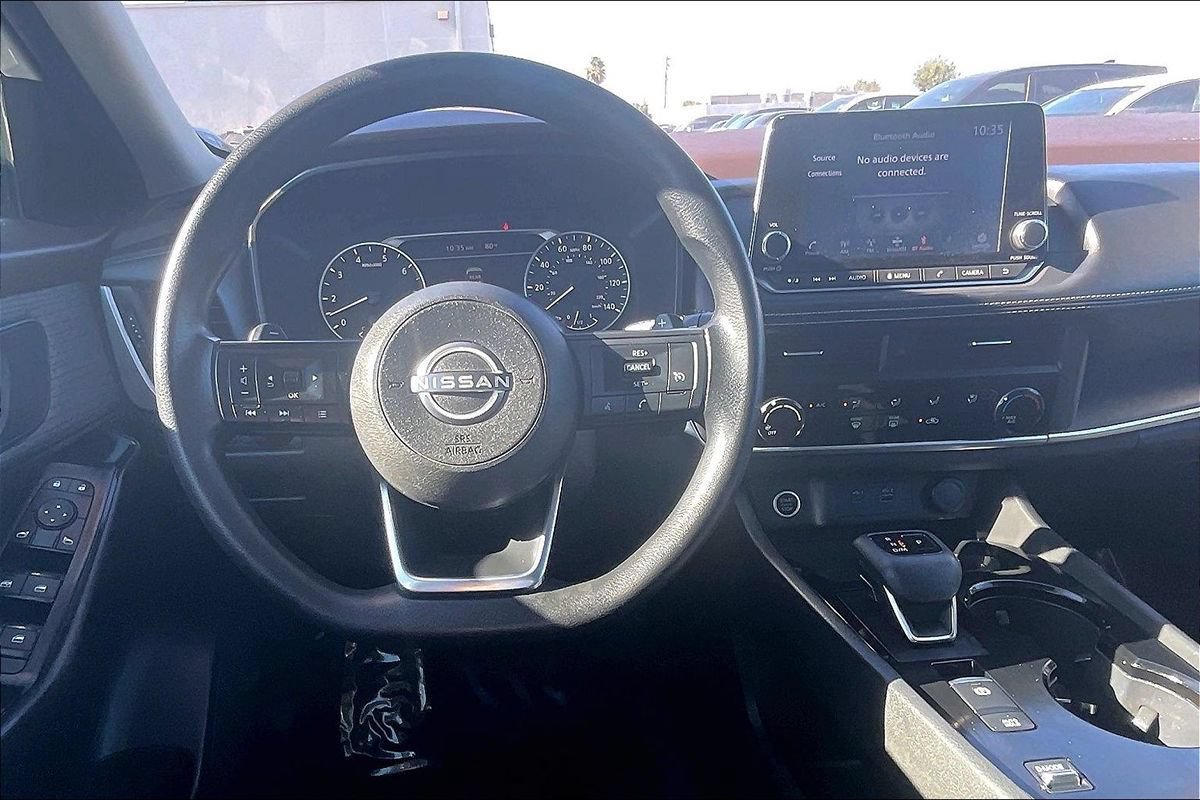Used 2023 Nissan Rogue S FWD image 5