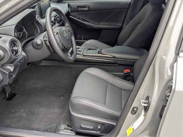 Used 2025 Lexus IS 350 F Sport RWD image 16
