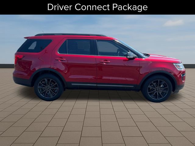 Used 2019 Ford Explorer XLT w/ Equipment Group 202A AWD/4WD image 8
