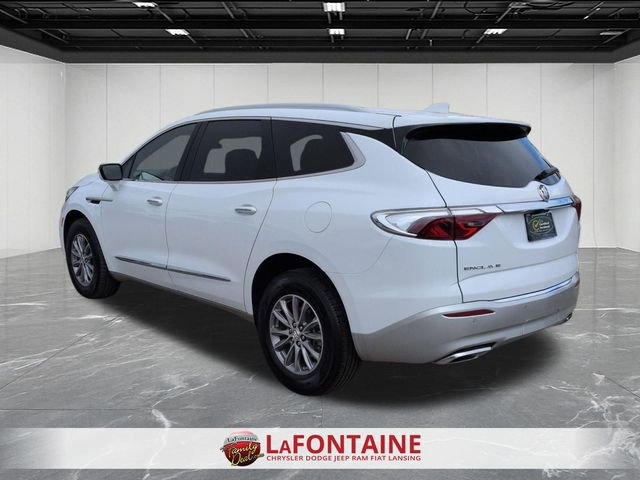 Used 2024 Buick Enclave Premium image 3