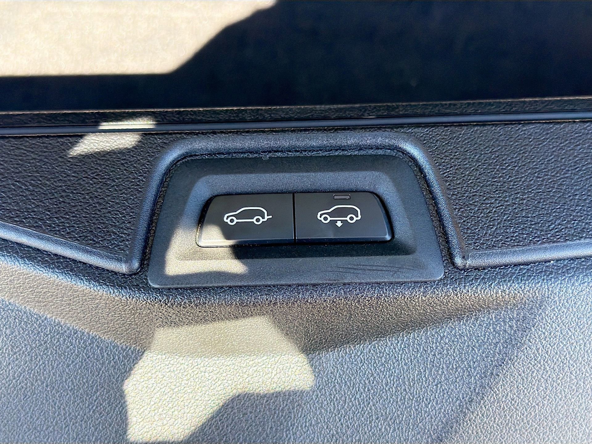 Certified 2025 BMW X7 xDrive40i w/ Premium Package image 49