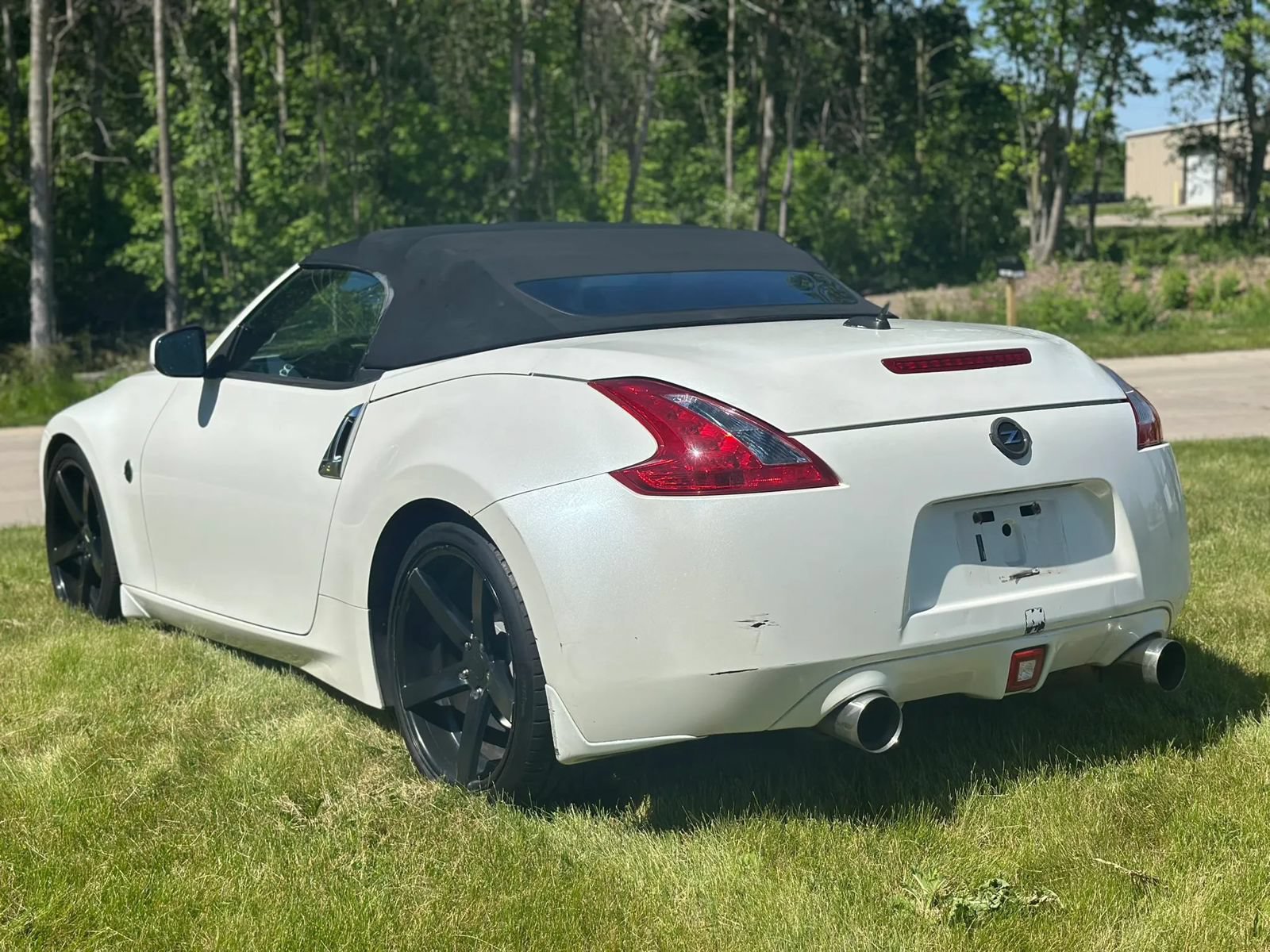 Used 2014 Nissan 370Z Touring RWD image 10