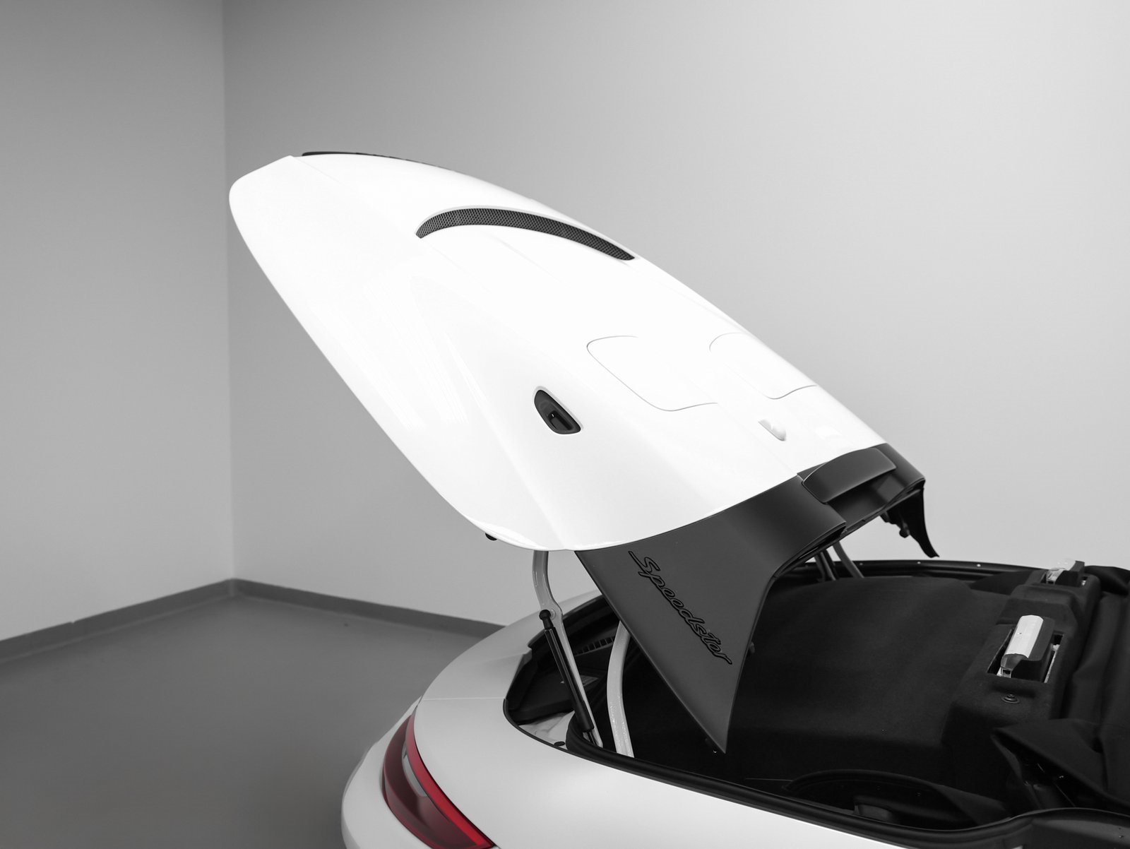 Used 2019 Porsche 911 Speedster image 33