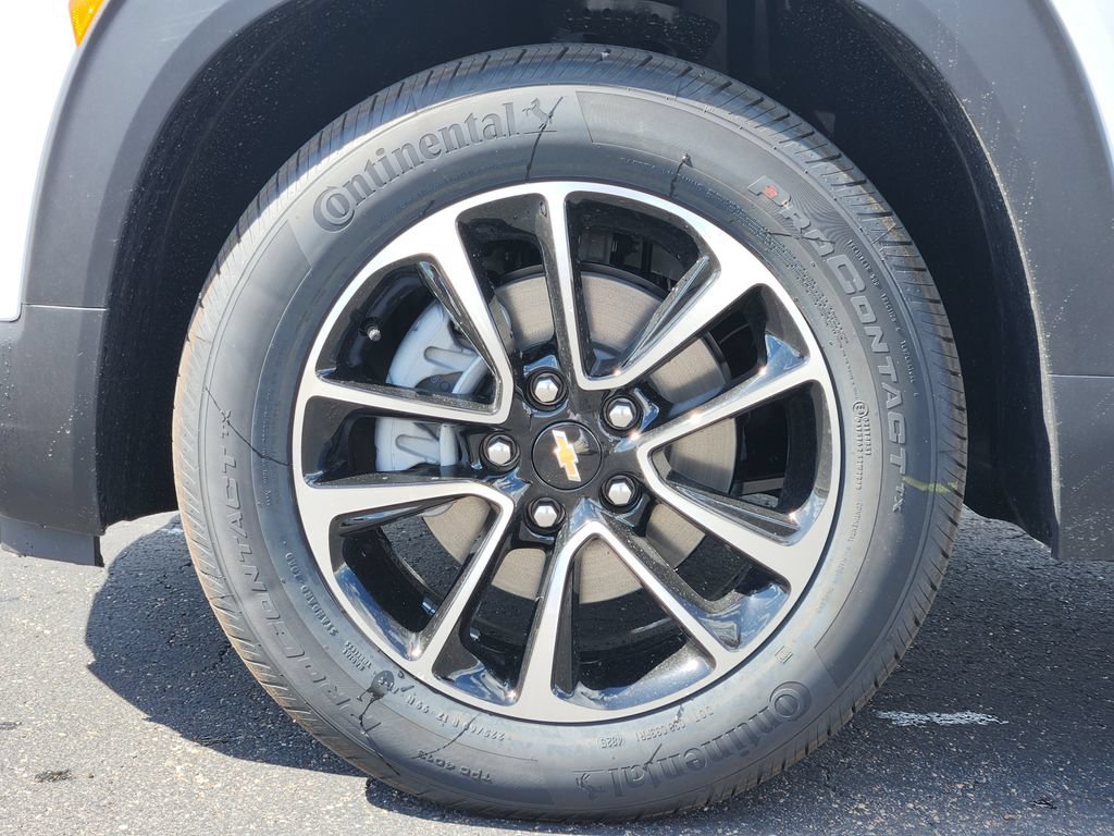New 2026 Chevrolet TrailBlazer LT w/ Convenience Package FWD image 8