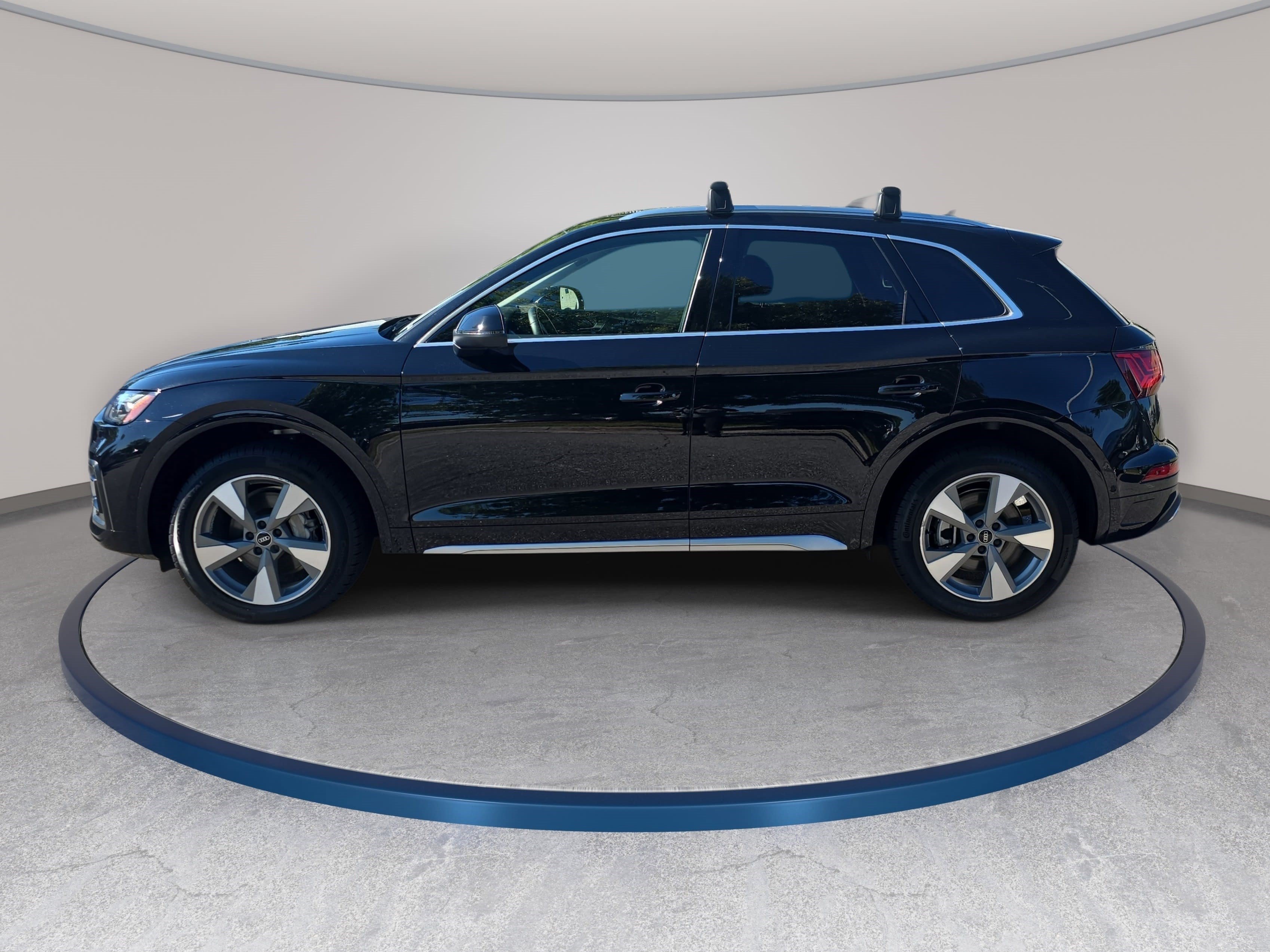 Used 2023 Audi Q5 Prestige w/ Prestige Package AWD/4WD image 5