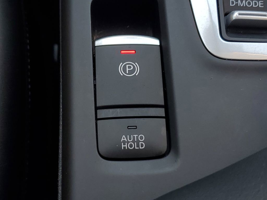 Used 2025 INFINITI QX50 Luxe image 32