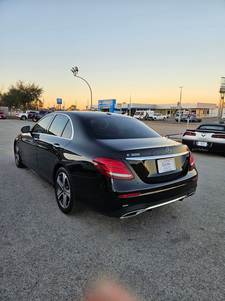 Used 2019 Mercedes-Benz E 300 image 5