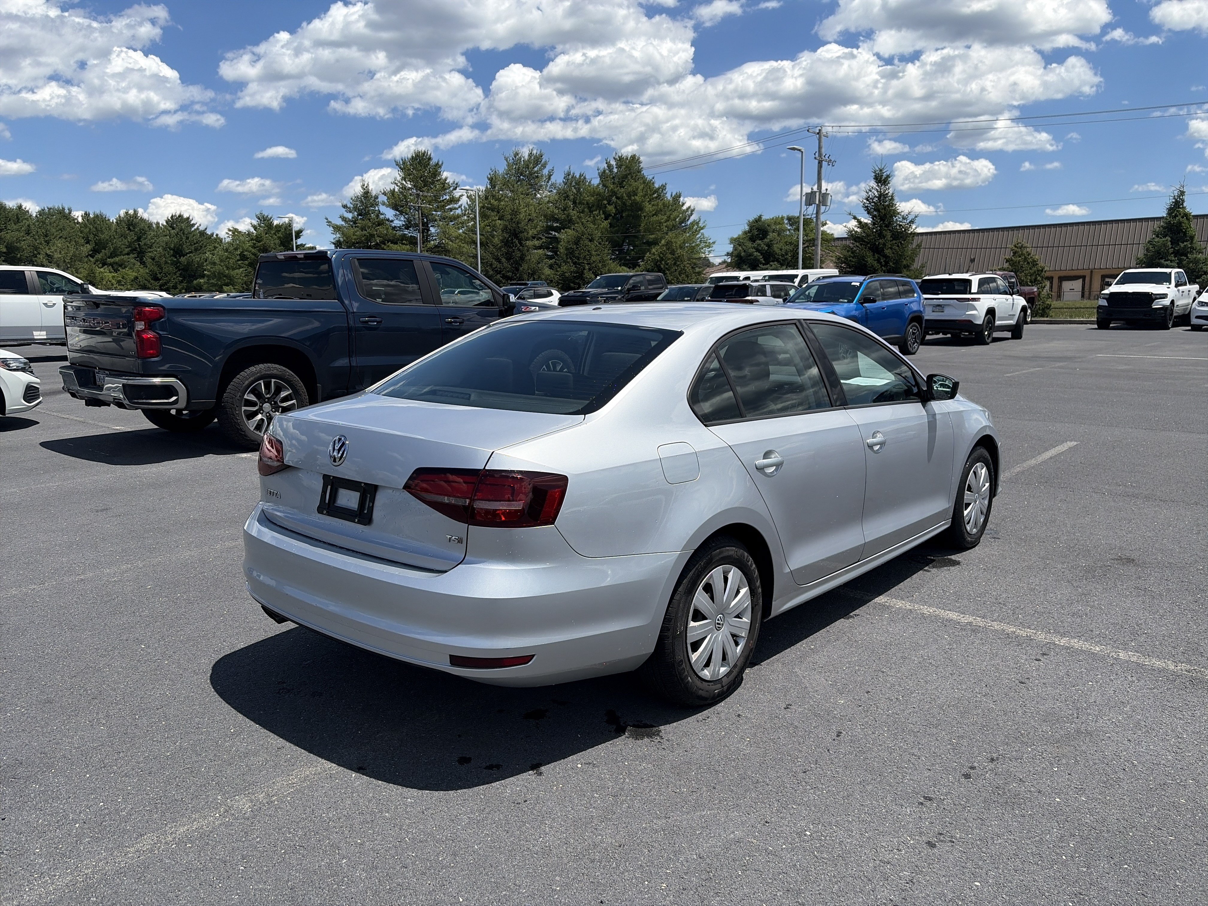 Used 2016 Volkswagen Jetta S FWD image 5