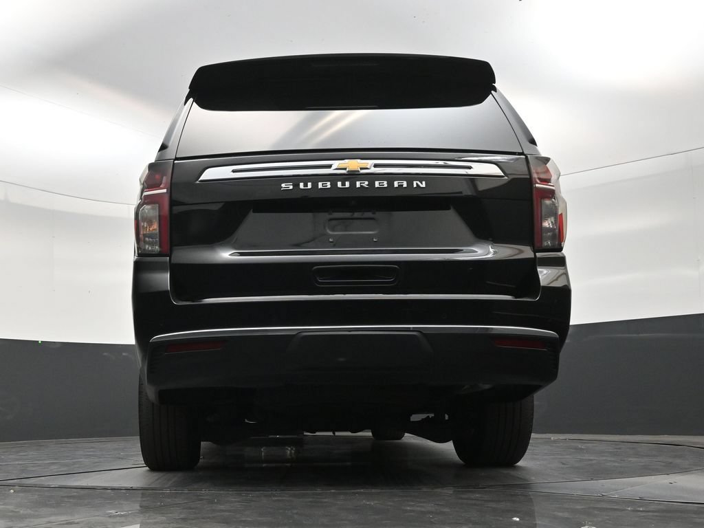 Used 2024 Chevrolet Suburban LS RWD image 22