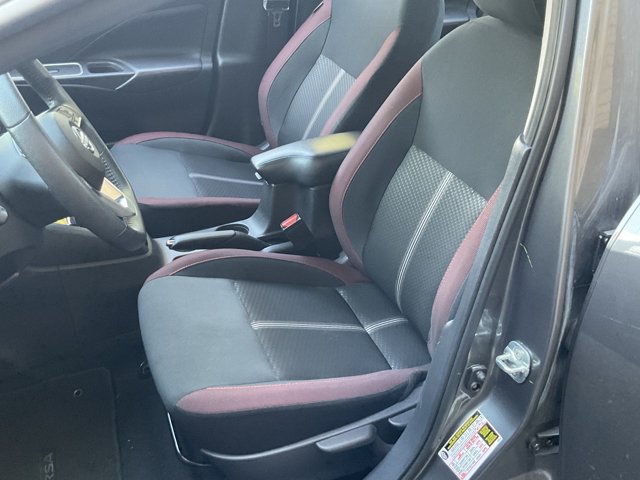 Used 2024 Nissan Versa SR FWD image 18