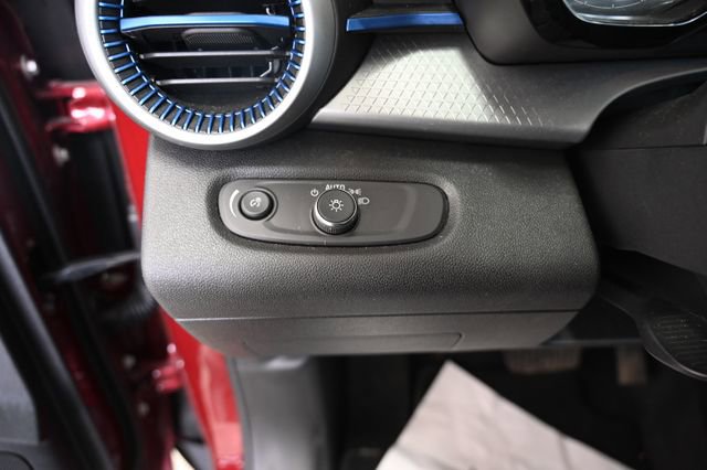 Used 2025 Chevrolet Trax LS w/ LS Convenience Package image 24